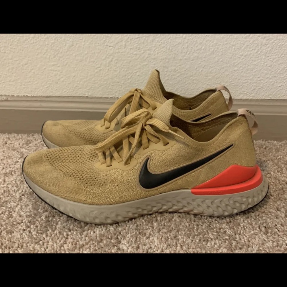 Nike Epic React 2 Flyknit Running Shoes Men's Size 12